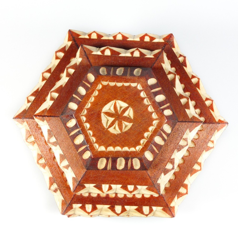 Petite Boîte à Bijoux Ancienne En Bois Sculpté - Occasion - Décoration Vintage